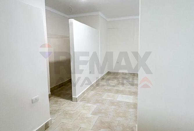 100366312 - Property Image 3