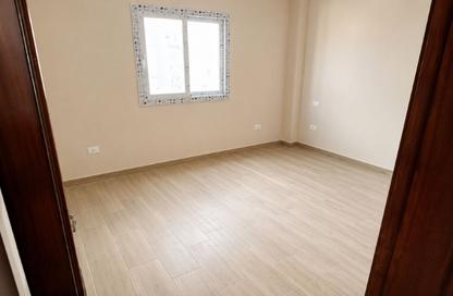 Apartment - 3 Bedrooms - 2 Bathrooms for rent in Al Sadat Axis - The 1st Settlement - New Cairo City - Cairo