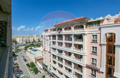 شقة - 3 غرف نوم - 2 حمامات للبيع في شارع محمد انور السادات او طريق 14 مايو - سموحة - حي شرق - الاسكندرية