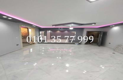 Apartment - 3 Bedrooms - 2 Bathrooms for sale in Al Hay Al Thalith St. - 3rd District - 6 October City - Giza