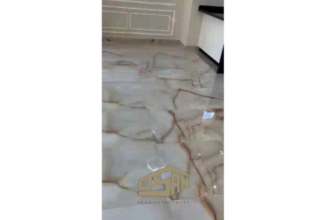 8700692 - Property Image 2