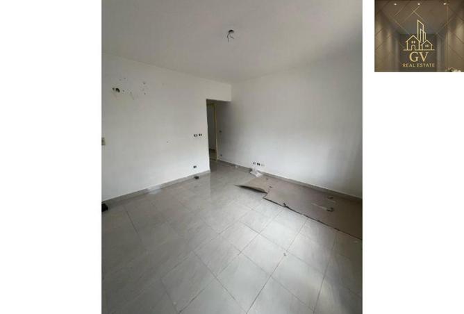 8566131 - Property Image 2