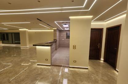 Apartment - 3 Bedrooms - 2 Bathrooms for sale in 10th Sector - Zahraa El Maadi - Hay El Maadi - Cairo
