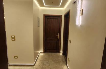 Apartment - 3 Bedrooms - 2 Bathrooms for sale in 10th Sector - Zahraa El Maadi - Hay El Maadi - Cairo