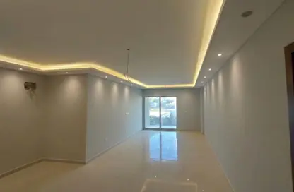 Apartment - 2 Bedrooms - 2 Bathrooms for sale in Mountain View iCity - 5th Settlement Compounds - The 5th Settlement - New Cairo City - Cairo