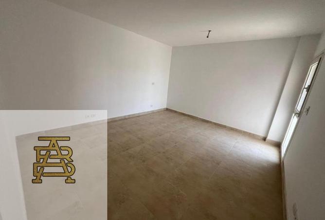 8709001 - Property Image 2