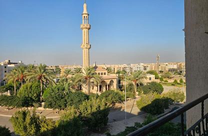 شقة - 3 غرف نوم - 2 حمامات للبيع في المنطقة الاولي - مدينة الشروق - القاهرة شقة - 3 غرف نوم - 2 حمامات للبيع في المنطقة الاولي - مدينة الشروق - القاهرة