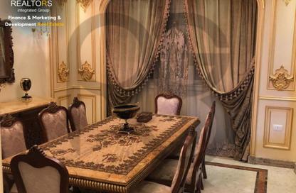 فيلا - 4 غرف نوم - 4 حمامات للبيع في رويال سيتي - كمبوندات الشيخ زايد - الشيخ زايد - الجيزة