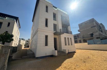 Villa - 7 - 7+ for sale in Katameya Creeks - 5th Settlement Compounds - The 5th Settlement - New Cairo City - Cairo