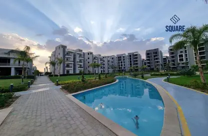 Apartment - 3 Bedrooms - 3 Bathrooms for sale in Sun Capital - Fayoum Desert road - 6 October City - Giza