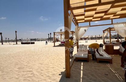 شاليه - 2 غرف نوم - 2 حمامات للبيع في سيشور - راس الحكمة - الساحل الشمالي شاليه - 2 غرف نوم - 2 حمامات للبيع في سيشور - راس الحكمة - الساحل الشمالي