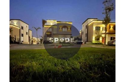 Townhouse - 4 Bedrooms - 5 Bathrooms for sale in Azzar - 5th Settlement Compounds - The 5th Settlement - New Cairo City - Cairo