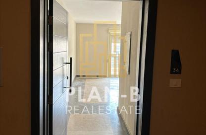 شقة - 2 حمامات للايجار في نيو جيزة - طريق مصر اسكندرية الصحراوي - مدينة 6 أكتوبر - الجيزة شقة - 2 حمامات للايجار في نيو جيزة - طريق مصر اسكندرية الصحراوي - مدينة 6 أكتوبر - الجيزة