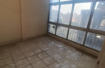 شقة - 3 غرف نوم - 2 حمامات للبيع في شارع التحرير - الدقي - الجيزة