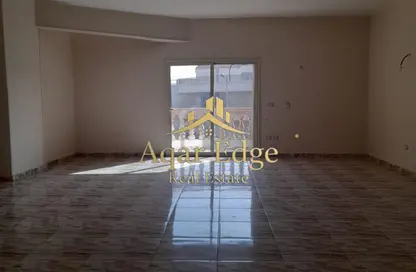 Apartment - 3 Bedrooms - 4 Bathrooms for rent in Doctor Ahmed Okasha St. - El Banafseg 6 - El Banafseg - New Cairo City - Cairo