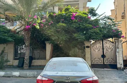 Apartment - 2 Bedrooms - 1 Bathroom for rent in El Banafseg 9 - El Banafseg - New Cairo City - Cairo