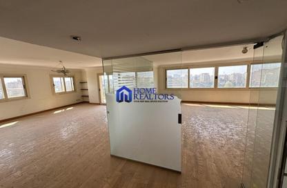Apartment - 4 Bedrooms - 3 Bathrooms for sale in Sarayat Al Maadi - Hay El Maadi - Cairo