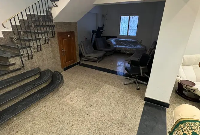 102911821 - Property Image 3