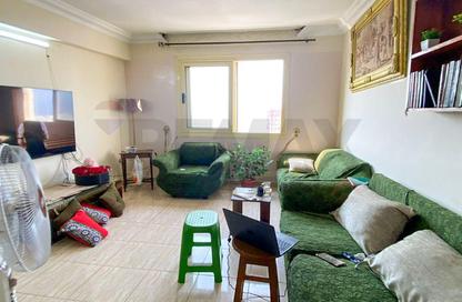 Apartment - 2 Bedrooms - 1 Bathroom for sale in Sidi Gaber - Hay Sharq - Alexandria