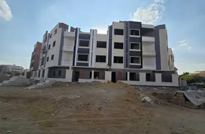 Apartment - 3 Bedrooms - 2 Bathrooms for sale in 2nd Neighborhood - 3rd District East - Shorouk City - Cairo