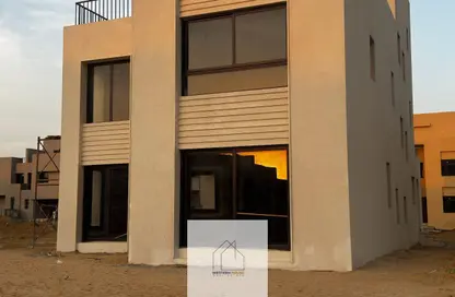 فيلا - 4 غرف نوم - 5 حمامات للبيع في أو ويست - كمبوندات 6 أكتوبر - مدينة 6 أكتوبر - الجيزة