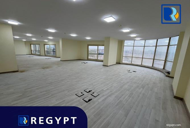 101767232 - Property Image 2