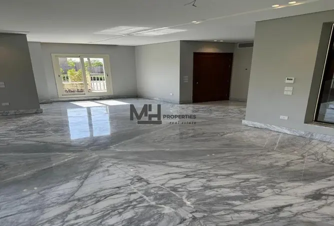 121151728 - Property Image 2