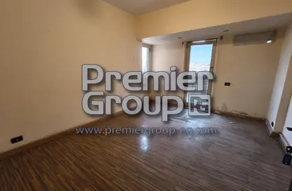 Apartment - 3 Bedrooms - 2 Bathrooms for sale in Street 217 - Degla - Hay El Maadi - Cairo