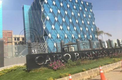 نصف طابق - استوديو - 1 للايجار في كايرو بزنس بلازا - شارع التسعين الشمالي - التجمع الخامس - مدينة القاهرة الجديدة - القاهرة