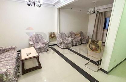 Apartment - 2 Bedrooms - 2 Bathrooms for sale in Khaled Ibn Al Walid St. - Miami - Hay Awal El Montazah - Alexandria