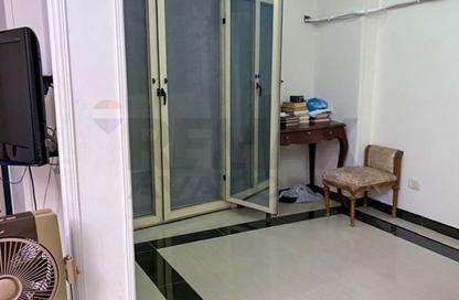 Apartment - 2 Bedrooms - 2 Bathrooms for sale in Khaled Ibn Al Walid St. - Miami - Hay Awal El Montazah - Alexandria