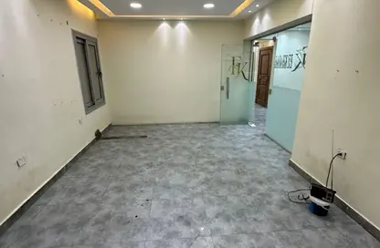 شقة - 3 غرف نوم - 2 حمامات للايجار في شارع اسماعيل القباني - المنطقة الأولى - مدينة نصر - القاهرة