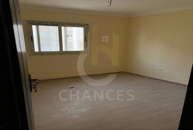 8710401 - Property Image 3