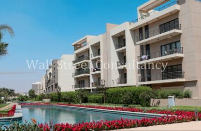 Apartment - 2 Bedrooms - 2 Bathrooms for sale in Moon Residences - Fifth Square - The 5th Settlement - New Cairo City - Cairo