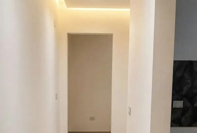 102075567 - Property Image 2