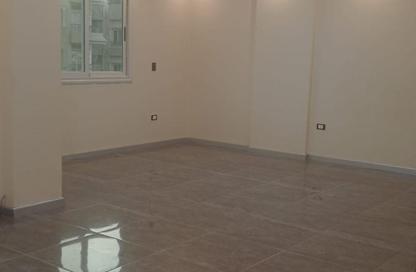 Apartment - 3 Bedrooms - 2 Bathrooms for rent in 8th District - Sheikh Zayed City - Giza
