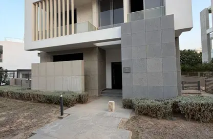 فيلا - 5 غرف نوم - 6 حمامات للبيع في جولز - طريق مصر اسكندرية الصحراوي - مدينة 6 أكتوبر - الجيزة