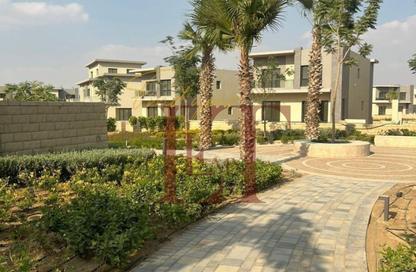 Apartment - 4 Bedrooms - 4 Bathrooms for sale in Swan Lake Residence - 5th Settlement Compounds - The 5th Settlement - New Cairo City - Cairo
