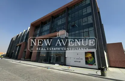 Office Space - 4 Bedrooms - 1 Bathroom for rent in Three Sixty - 5th Settlement Compounds - The 5th Settlement - New Cairo City - Cairo