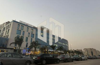 محل تجاري - استوديو - 2 حمامات للايجار في وسط القاهرة الجديدة - شارع التسعين الشمالي - التجمع الخامس - مدينة القاهرة الجديدة - القاهرة