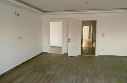 Apartment - 3 Bedrooms - 2 Bathrooms for rent in Village West - Sheikh Zayed Compounds - Sheikh Zayed City - Giza