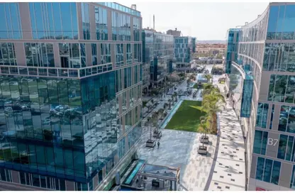 عيادة - 2 غرف نوم - 2 حمامات للبيع في كابيتال بيزنس بارك - محور 26 يوليو - الشيخ زايد - الجيزة