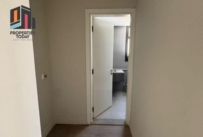 57744717 - Property Image 3