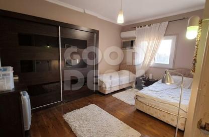 Apartment - 2 Bedrooms - 1 Bathroom for sale in Tag Al Din El Sobky St. - Ard El Golf - Heliopolis - Masr El Gedida - Cairo