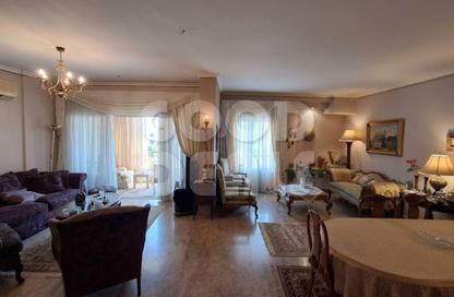 Apartment - 2 Bedrooms - 1 Bathroom for sale in Tag Al Din El Sobky St. - Ard El Golf - Heliopolis - Masr El Gedida - Cairo