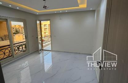 Apartment - 3 Bedrooms - 2 Bathrooms for sale in Al Khamayel city - Sheikh Zayed Compounds - Sheikh Zayed City - Giza