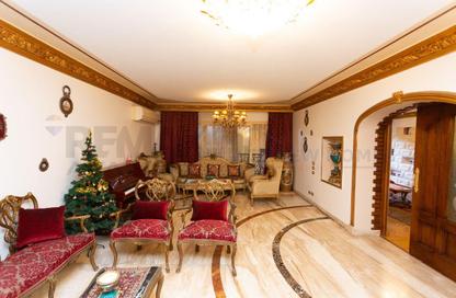 Apartment - 4 Bedrooms - 2 Bathrooms for sale in Zezenia - Hay Sharq - Alexandria