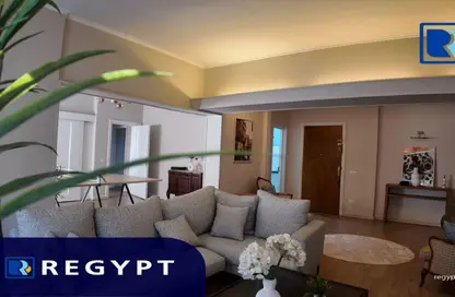 Apartment - 3 Bedrooms - 3 Bathrooms for rent in Ahmed Heshmat St. - Zamalek - Cairo