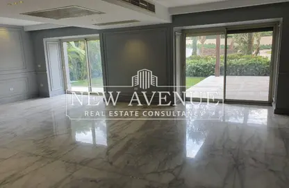 فيلا - 4 غرف نوم - 6 حمامات للبيع في كايرو فيستيفال سيتى - المستثمرين الشمالية - مدينة القاهرة الجديدة - القاهرة