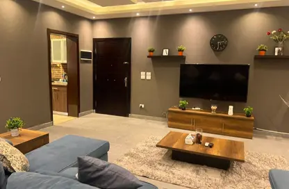 Apartment - 2 Bedrooms - 2 Bathrooms for rent in Palm Hills Village Gate - South Investors Area - New Cairo City - Cairo Apartment - 2 Bedrooms - 2 Bathrooms for rent in Palm Hills Village Gate - South Investors Area - New Cairo City - Cairo